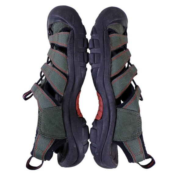 Keen Newport Closed Toe Waterproof Hiking Outdoor Sandals US 7 EU 39.5 #659